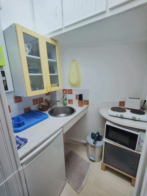 Studio Proche De La Tour Eiffel Apartment Paris Exterior photo